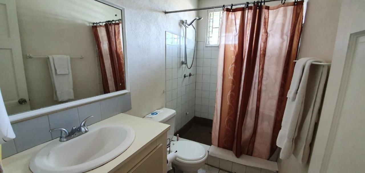 Malfranza Apartments Bridgetown Buitenkant foto